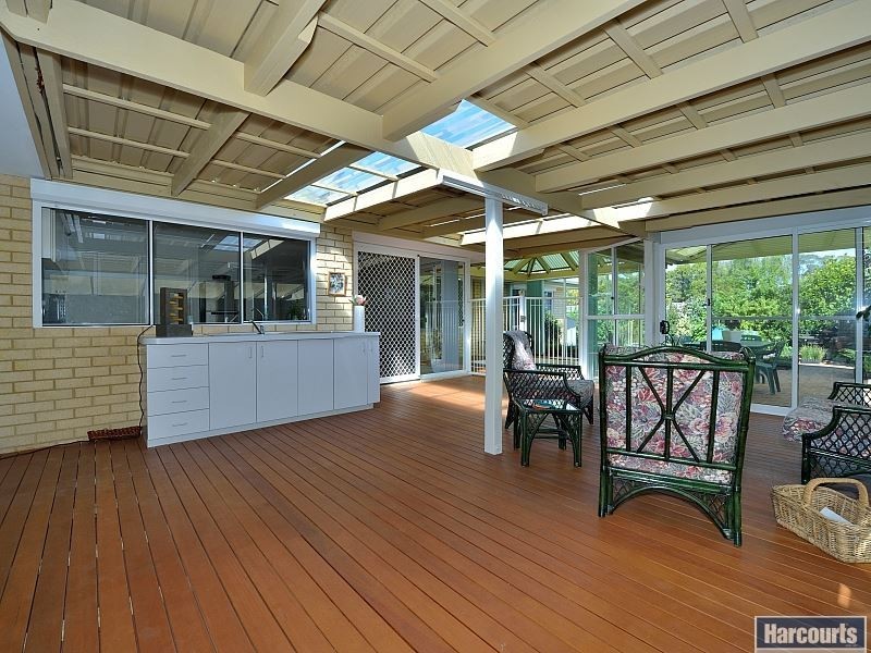 2 Quayside Close, Halls Head WA 6210