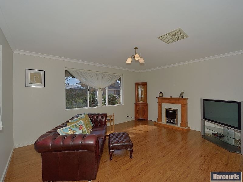 2 Quayside Close, Halls Head WA 6210