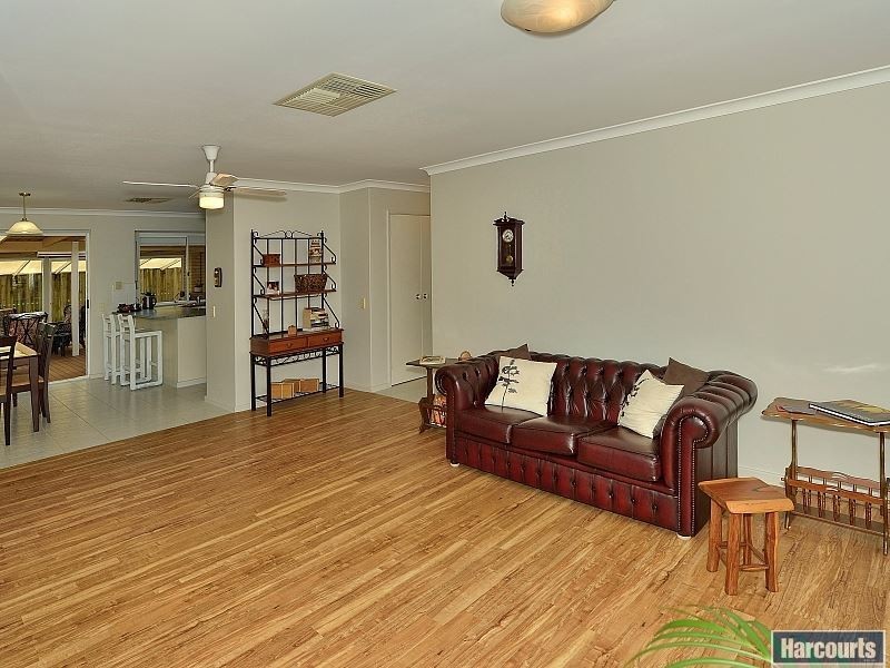 2 Quayside Close, Halls Head WA 6210