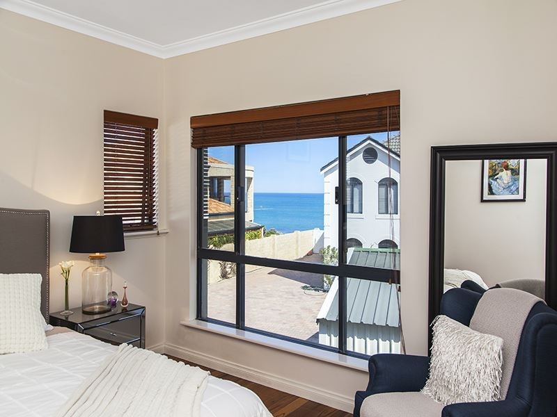 5A Pinnace Court, Halls Head WA 6210