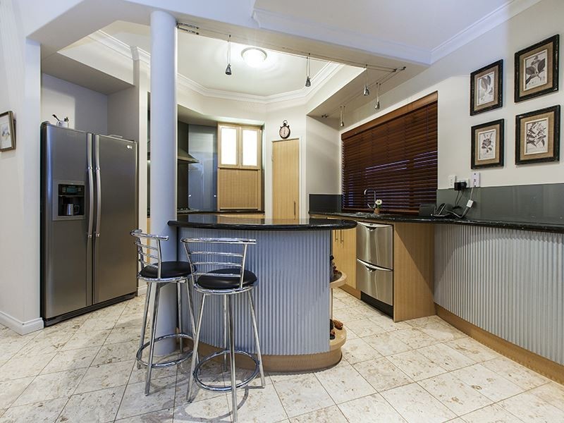 5A Pinnace Court, Halls Head WA 6210