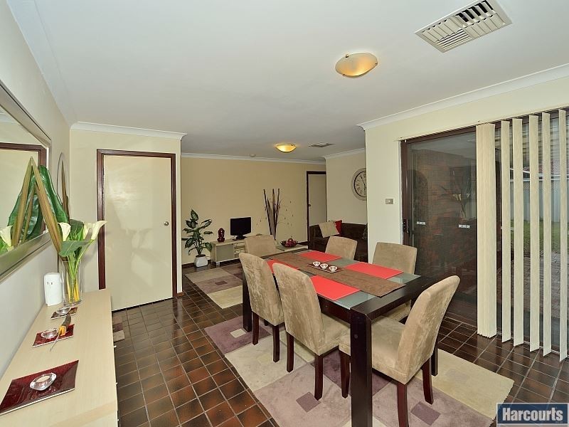 31 Blythwood Street, Dudley Park WA 6210