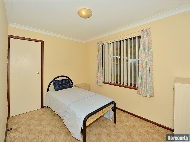 31 Blythwood Street, Dudley Park WA 6210