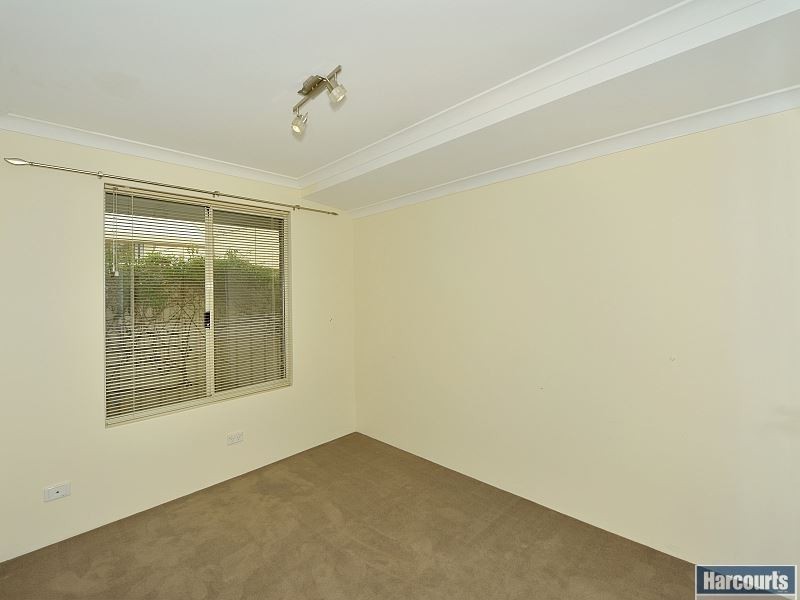 8 Argyle Fairway, Lakelands WA 6180