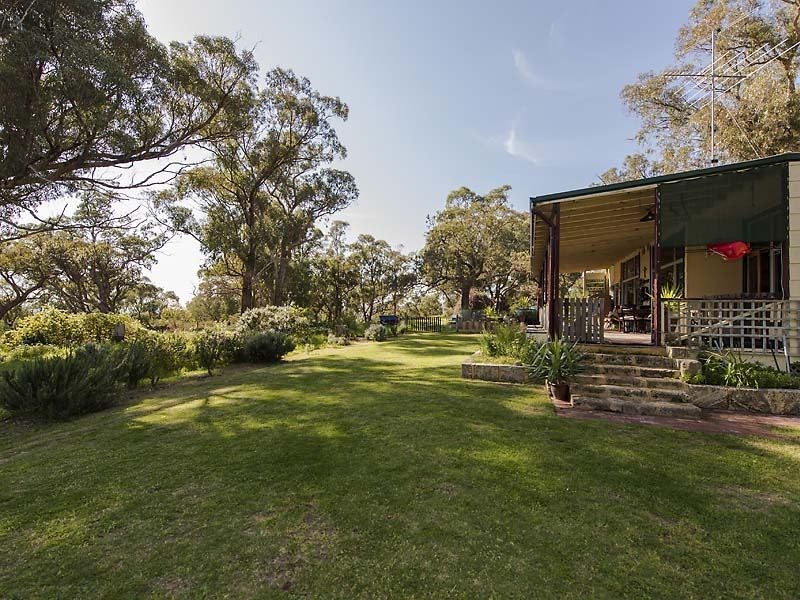 4 Councel Close, Herron WA 6211