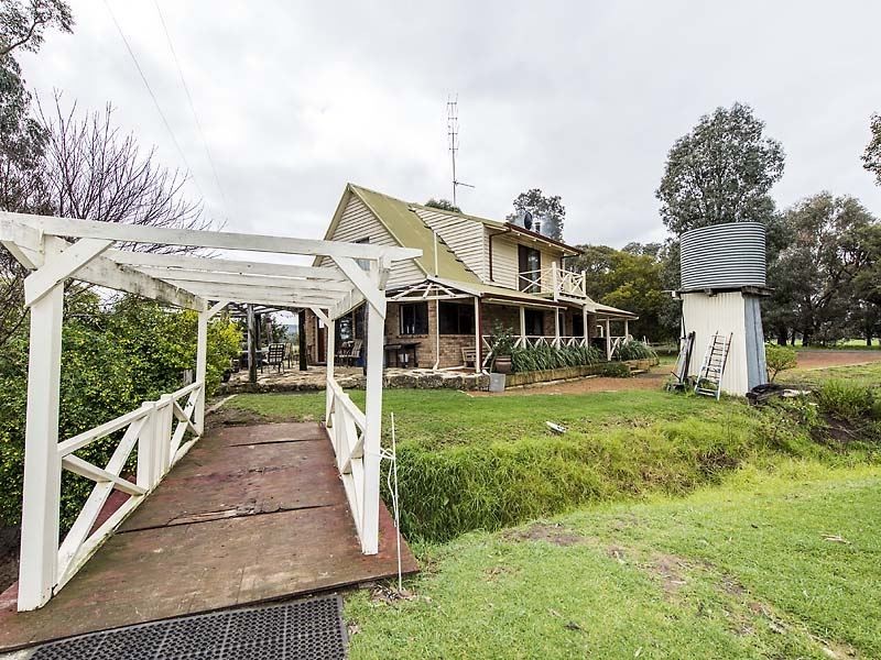 1735 Johnston Road, Yarloop WA 6218