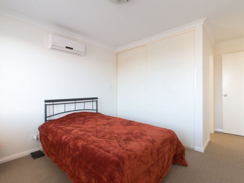 77 Leisure Way, Halls Head WA 6210