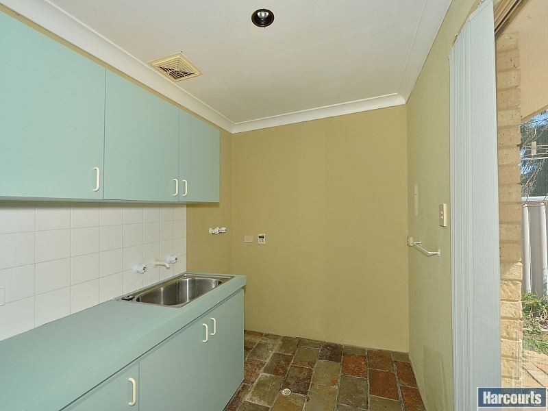 10 Fairway Crescent, Meadow Springs WA 6210