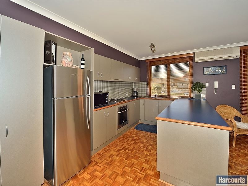 8/40 Rialto Place, Halls Head WA 6210