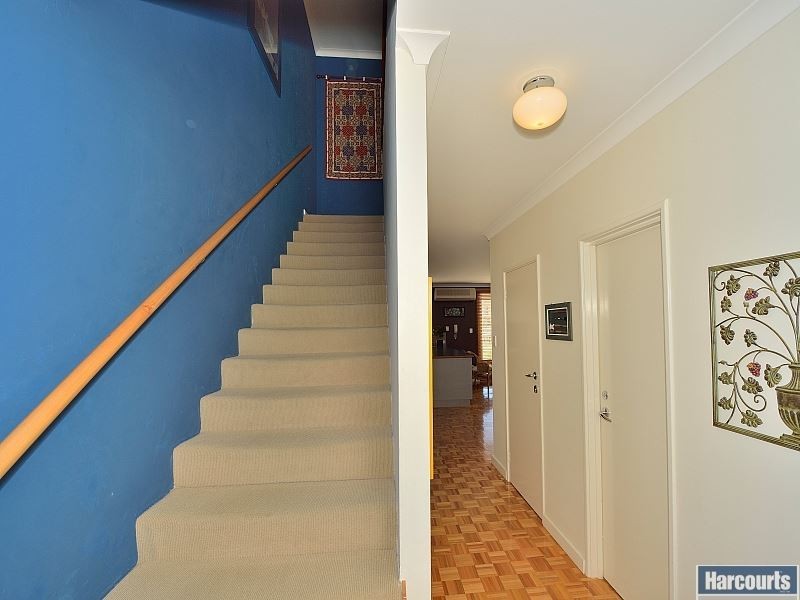 8/40 Rialto Place, Halls Head WA 6210