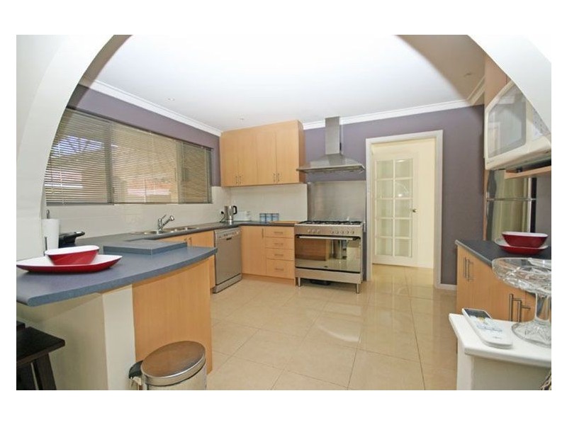 117 Mclarty Road, Halls Head WA 6210