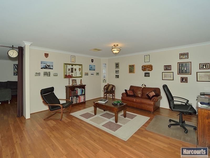 23 Teague Way, Lakelands WA 6180