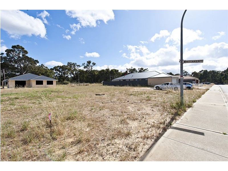 8B Wood Avenue, Waroona WA 6215