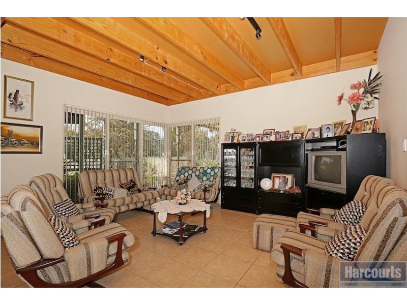 11 Kurdal Road, Coodanup WA 6210