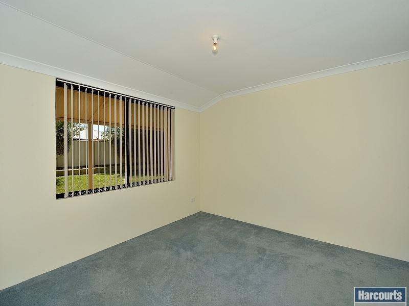 7 Columbus Street, Dudley Park WA 6210