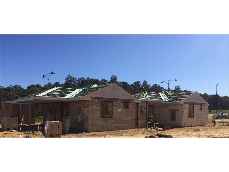 2/71 Kingaroy Drive, Baldivis WA 6171