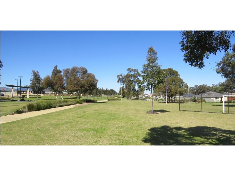 2/71 Kingaroy Drive, Baldivis WA 6171