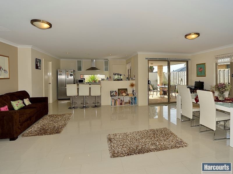 1 Lily Court, Dawesville WA 6211