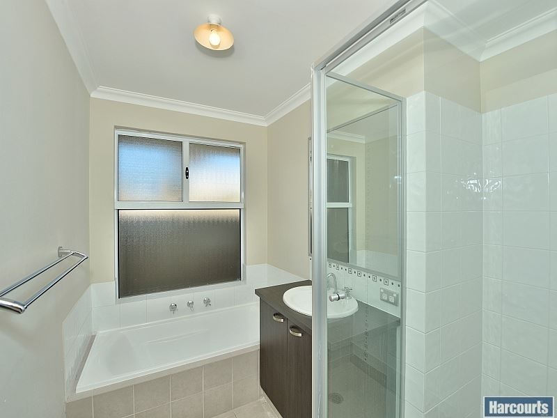 4 Yellin Way, Wannanup WA 6210