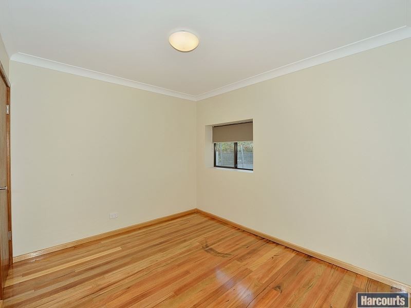 74 Peelwood Parade, Halls Head WA 6210