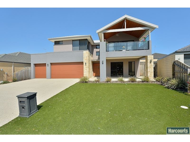 52 Santalum Circus, Halls Head WA 6210