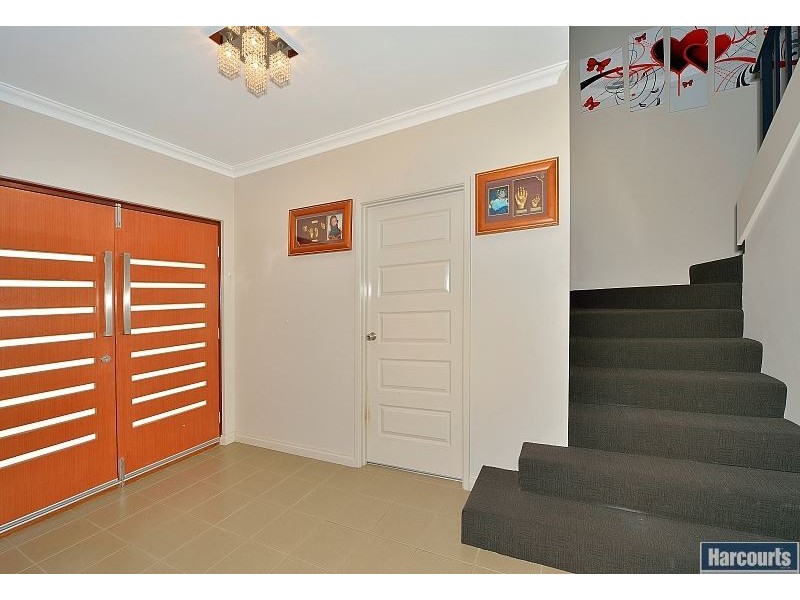 52 Santalum Circus, Halls Head WA 6210