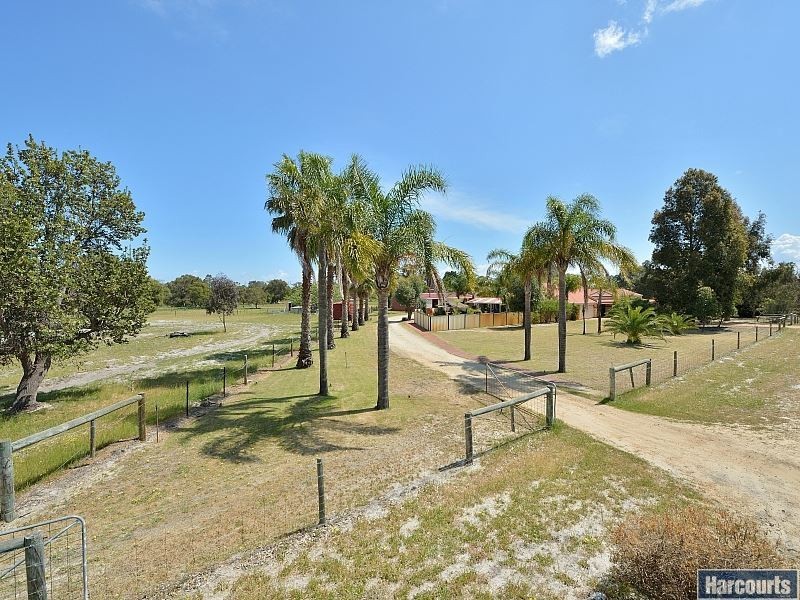 13 Aclare Road, Barragup WA 6209