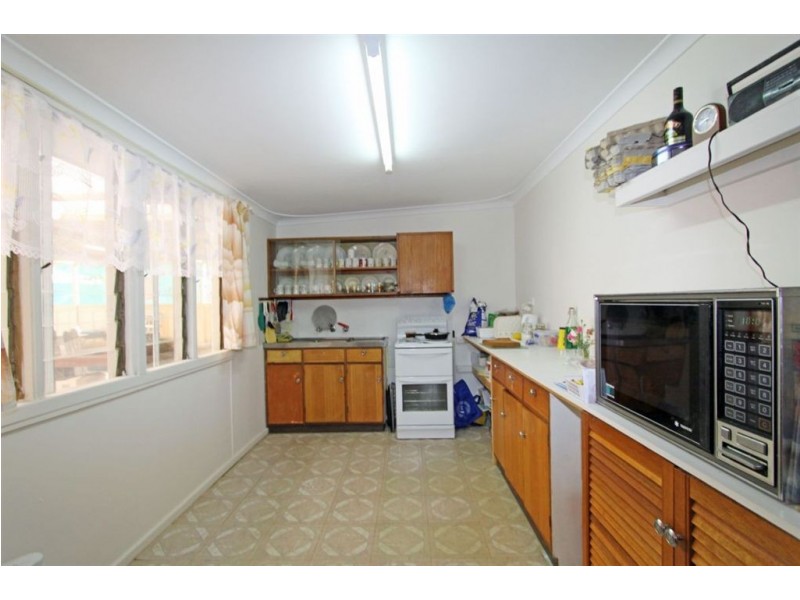 76 Mary Street, Halls Head WA 6210