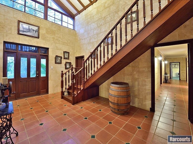 6 White Hill Road, Bouvard WA 6211