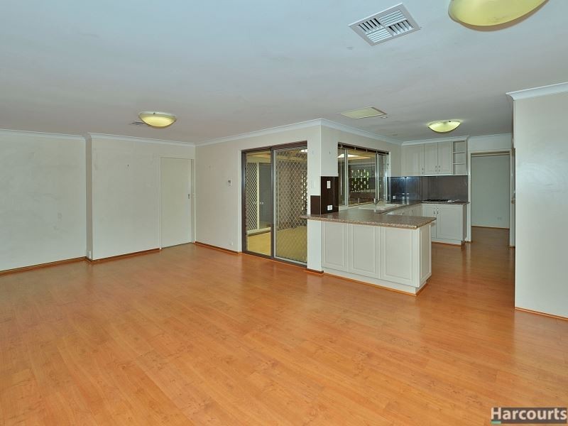 3 Oakdale Close, Halls Head WA 6210