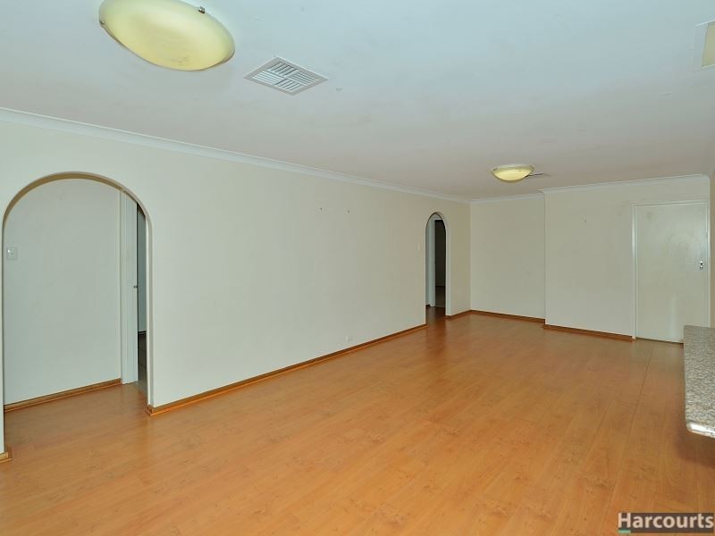 3 Oakdale Close, Halls Head WA 6210