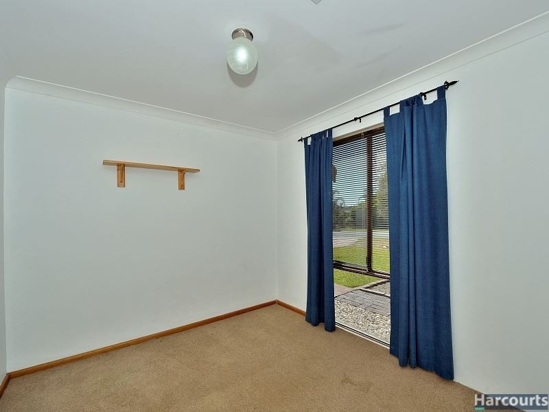 3 Oakdale Close, Halls Head WA 6210