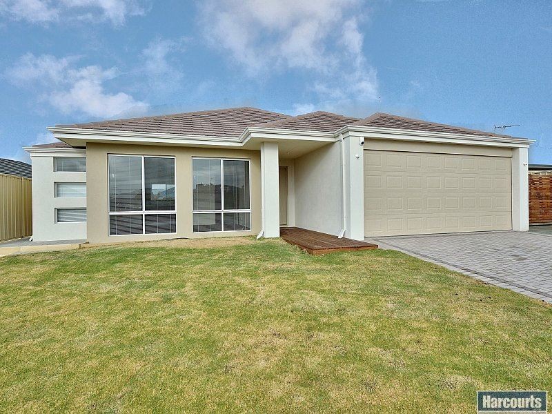 18 Carnaby Drive, Dawesville WA 6211