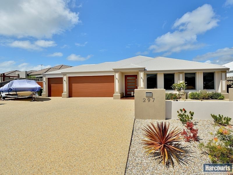 297 Peelwood Parade, Halls Head WA 6210