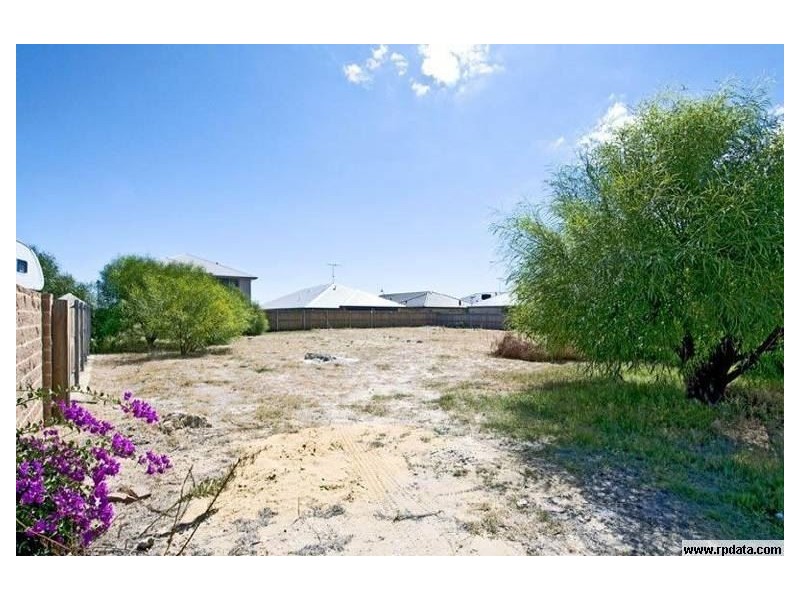 4 Wanjeep Street, Dudley Park WA 6210