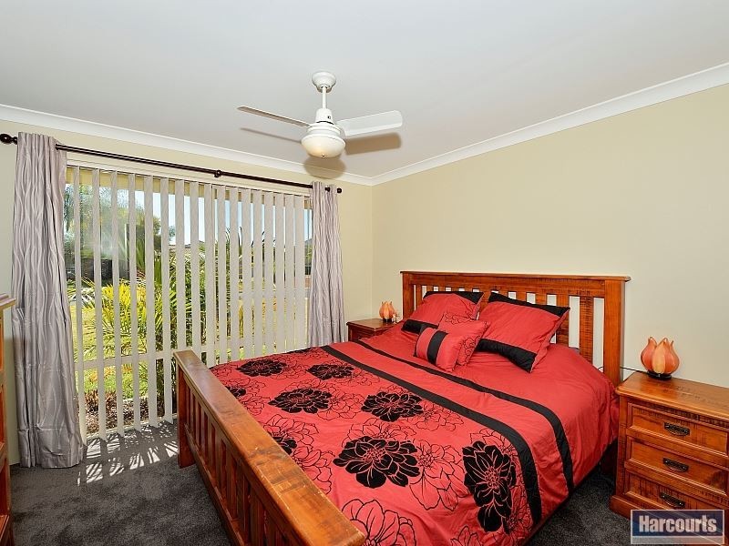 4 Shanto Court, Dudley Park WA 6210