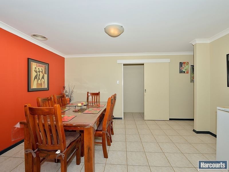 4 Shanto Court, Dudley Park WA 6210