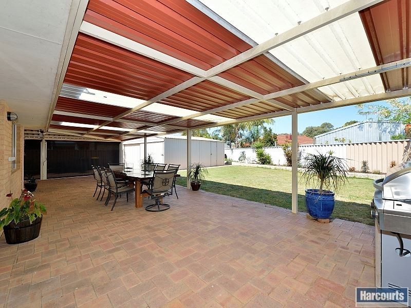 4 Shanto Court, Dudley Park WA 6210