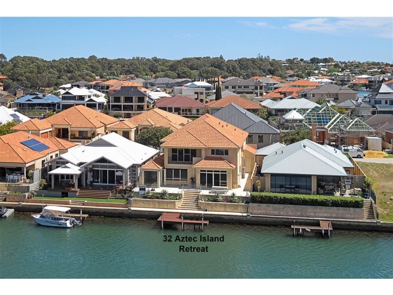 32 Aztec Island Retreat, Halls Head WA 6210