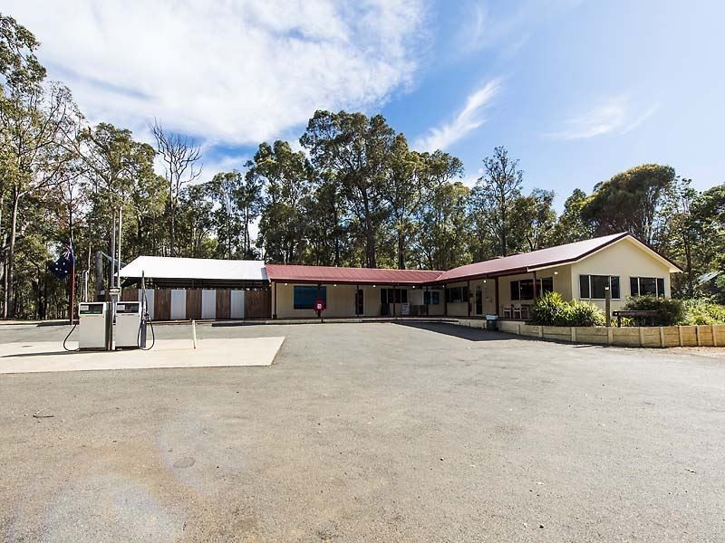 147 Invarell Rd, Waroona WA 6215