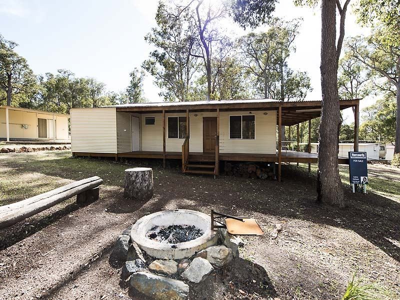 147 Invarell Rd, Waroona WA 6215