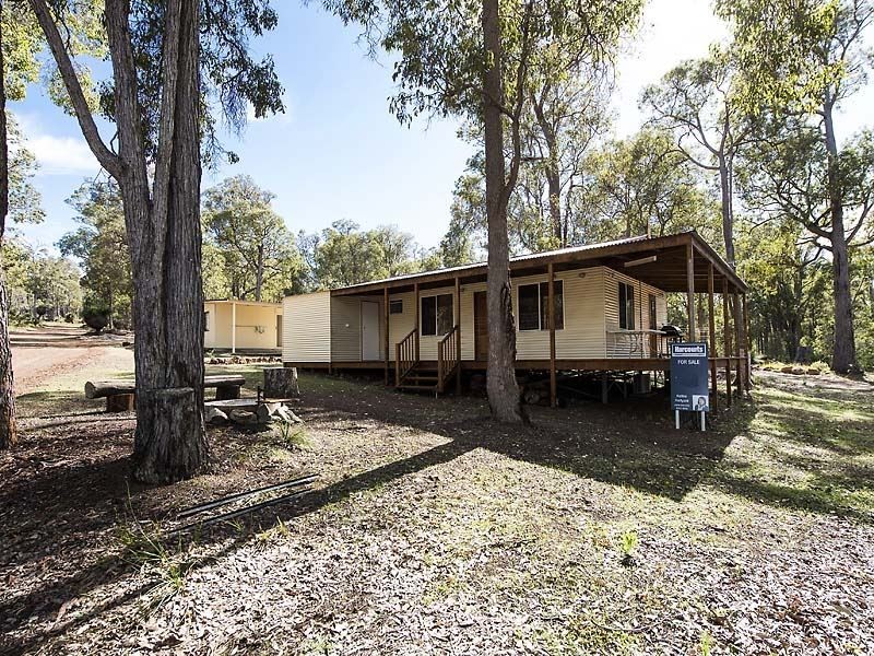 147 Invarell Rd, Waroona WA 6215