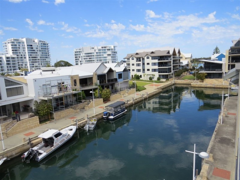 3/1 Florian Mews, Mandurah WA 6210
