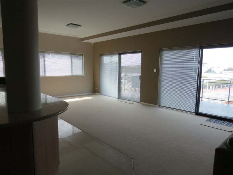 3/1 Florian Mews, Mandurah WA 6210