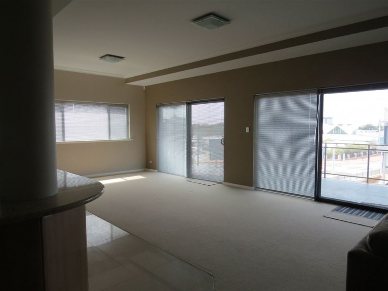 3/1 Florian Mews, Mandurah WA 6210