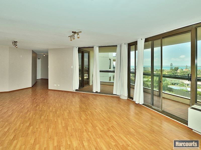 15/6A Valley Road, Halls Head WA 6210