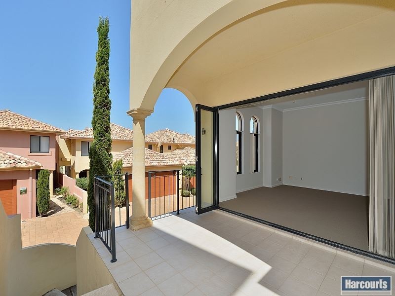 6/2 The Pass, Dawesville WA 6211