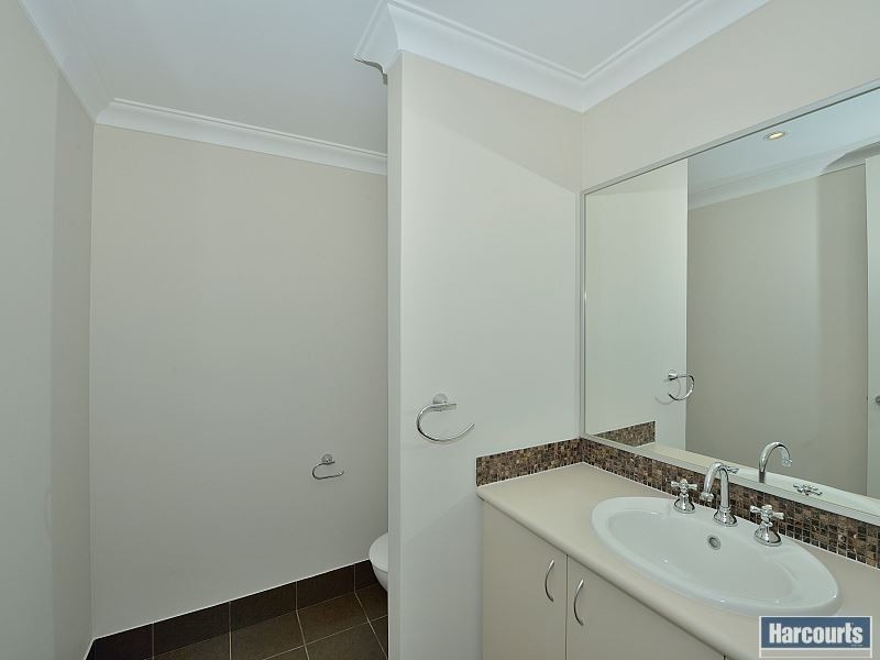 6/2 The Pass, Dawesville WA 6211