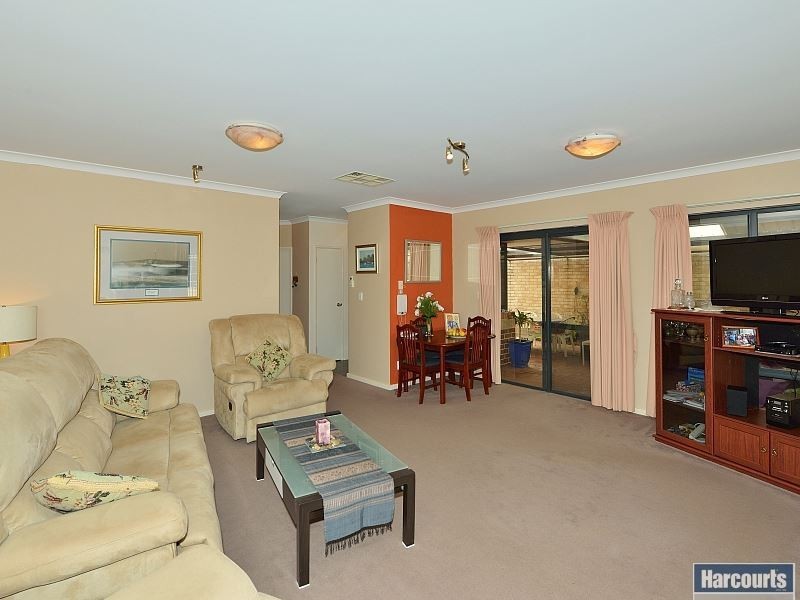 8 Cassia Street, Greenfields WA 6210