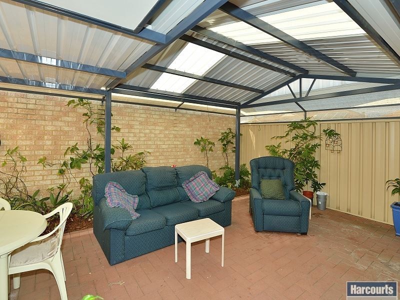 8 Cassia Street, Greenfields WA 6210